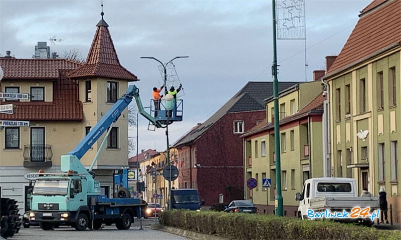 BARLINEK JUŻ WIESZA OZDOBY