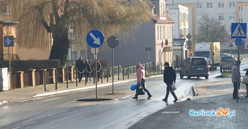 POPRAWILI BEZPIECZEŃSTWO NA PRZEJŚCIU DLA PIESZYCH