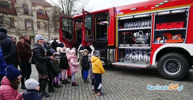 OSP BARLINEK ZAPREZENTOWAŁA NOWĄ SCANIĘ