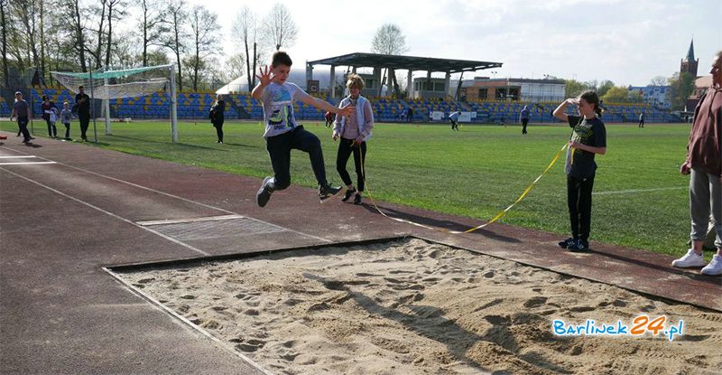 ZAPRASZAMY NA MAJOWY CZWARTEK LEKKOATLETYCZNY