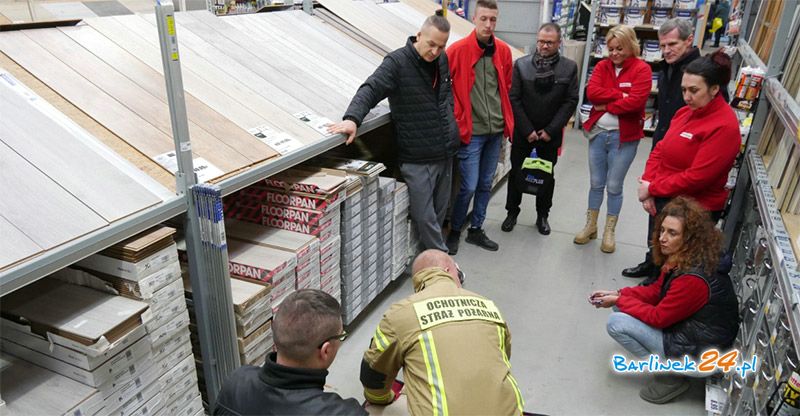 KOLEJNE DEFIBRYLATORY NA UŻYTEK MIESZKAŃCÓW