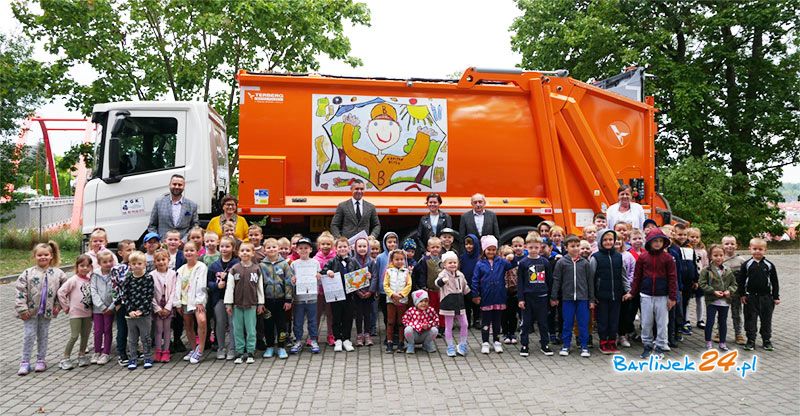 ''KAPITAN BŁYSK'' WYJECHAŁ NA ULICE MIASTA