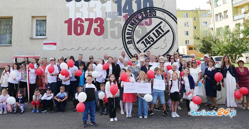 MURAL ''NIEPODLEGŁA'' OFICJALNIE ODSŁONIĘTY